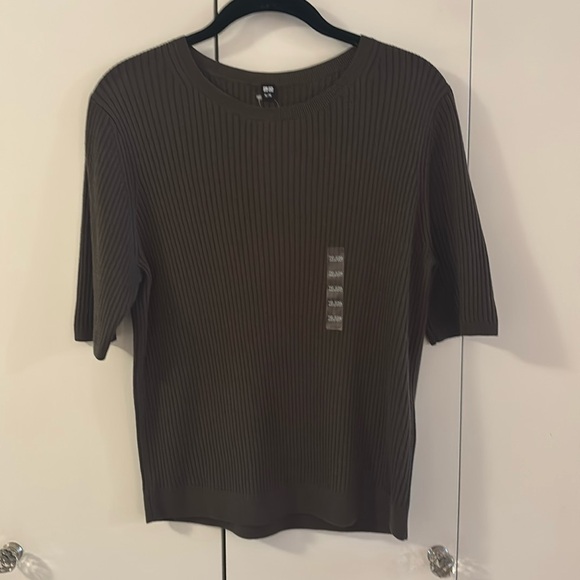NWT Uniqlo Merino Ribbed Top - Picture 1 of 6